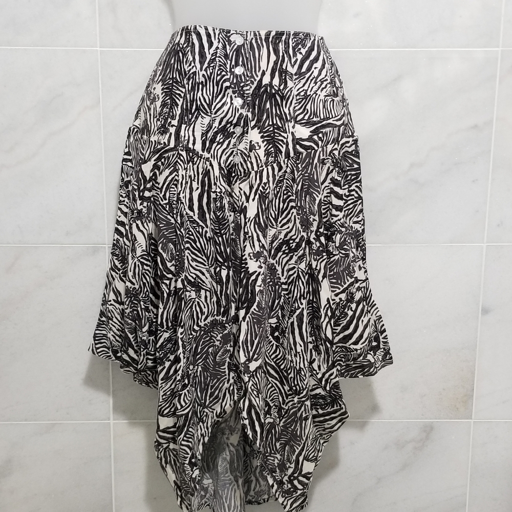 Free People NWOT Asymmetrical Hem Bubble Skirt 2